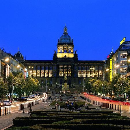 Helen Homestay Vaclavske Namesti Прага Экстерьер фото
